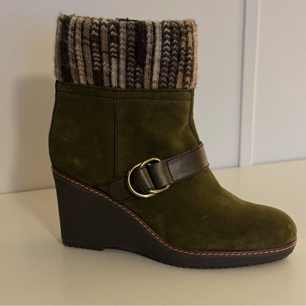 Naturalizer Olive Suede Wedge Boots